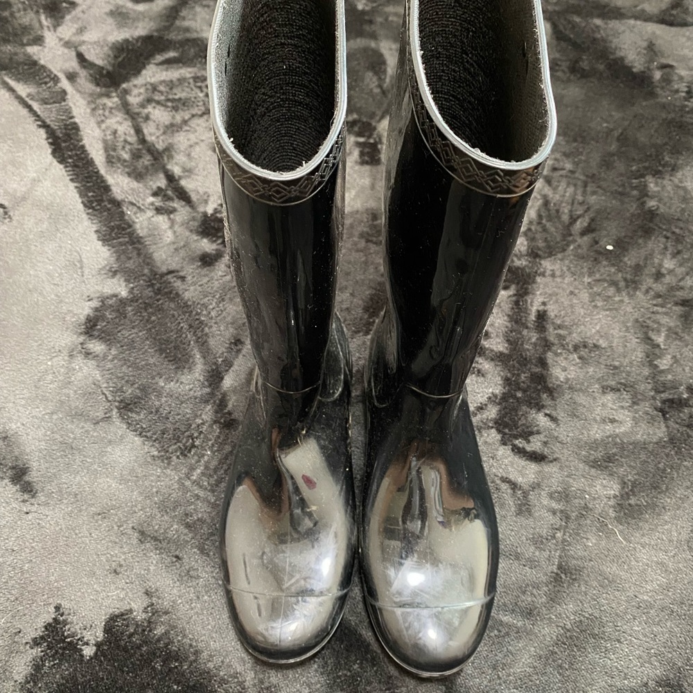 SOLD UGG RAINBOOTS